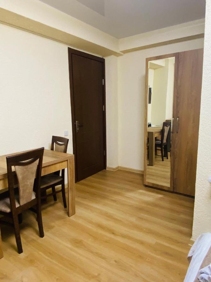 Hotel Sunrise Кутаиси Экстерьер фото