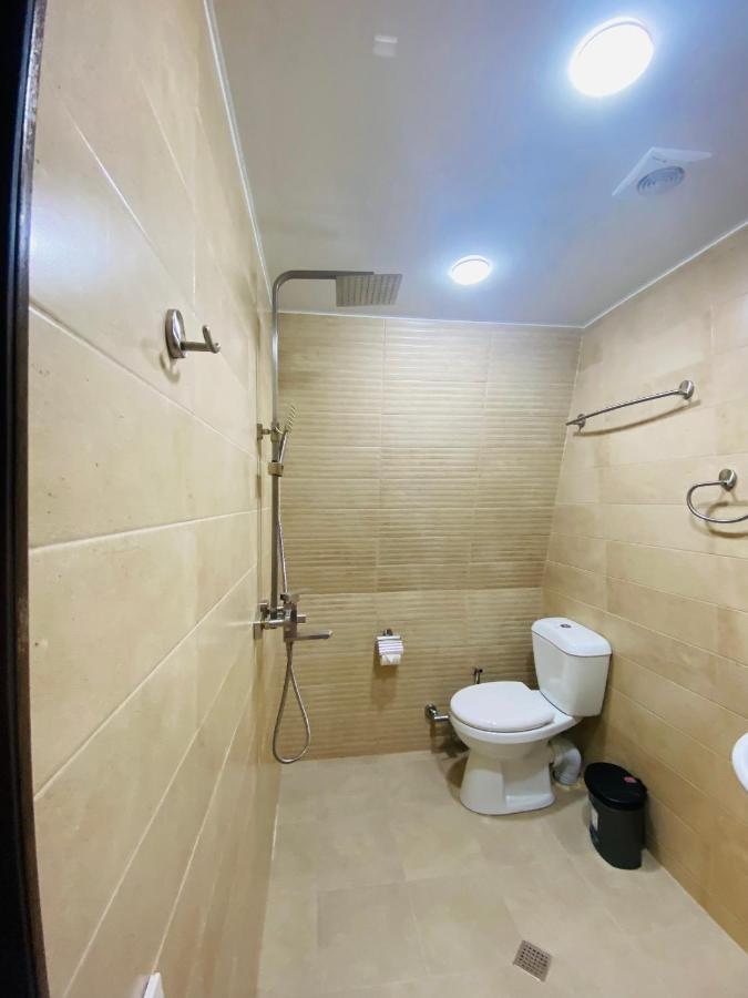 Hotel Sunrise Кутаиси Экстерьер фото